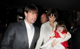 Une biographie explosive et non autorisée de la vedette hollywoodienne Tom Cruise est parue mardi aux Etats-Unis, en dépit de protestations véhémentes et de démentis apportés par l'Eglise de Scientologie aux allégations les plus alarmantes.