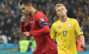 Cristiano Ronaldo a inscrit son 700e but en carrière face à l'Ukraine.