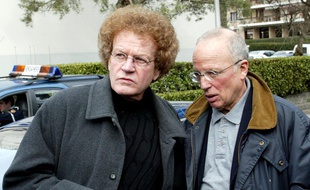 Robert Herbin, ici le 4 mars 2003 à Meylan avec Thierry Roland, a été hospitalisé à Saint-Etienne, le 21 avril 2020.