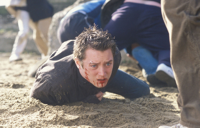 Like his Harvard student character, Elijah Wood discovered the world of hooligans while filming.