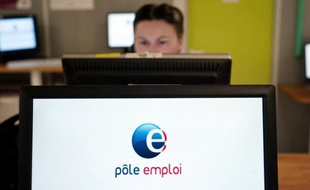 Le SNU, syndicat majoritaire à Pôle emploi, a appelé jeudi les agents à se mettre en grève le 14 novembre pour dénoncer une "dégradation des services rendus" et un manque d'effectifs, au lendemain de la publication de chiffres du chômage en nette hausse.