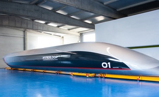 La première capsule Hyperloop grandeur nature a été dévoilée ce mardi en Espagne.