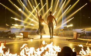 Fauve Hautot et Sami El Gueddari lors du prime spécial Céline Dion de «Danse avec les stars».