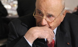 Antoine Bernheim, figure-clé du capitalisme français et ancien patron de l'assureur italien Generali, est décédé à l'âge de 87 ans, a confirmé mardi son entourage auprès de l'AFP.