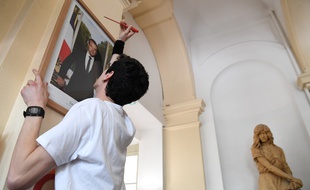 Les six décrocheurs de portraits, condamnés par la justice, seront rejugés en appel à Lyon le mardi 29 octobre.