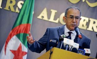 Le ministre des Affaires étrangères Ramtane Lamamra, lors d'une conférence de presse à Alger, le 15 septembre 2013