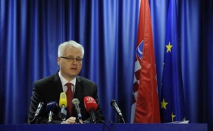 Les leaders politiques croates s'efforcent de mobiliser, au nom de l'"intérêt national", les électeurs pour qu'ils passent outre à leurs réticences liées à la crise de la zone euro et votent en faveur de l'adhésion de la Croatie à l'Union européenne au référendum de dimanche