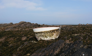 Le morceau de fusée a été découvert mercredi soir par les nouveaux locataires de l'île de Quéménès.