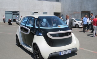 Le prototype de voiture autonome Link in city de la société Akka technologies