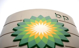 Le groupe pétrolier britannique BP devra payer certains des coûts de la marée noire de 2010 dans le golfe du Mexique supportés par Transocean, le propriétaire de la plateforme naufragée, a décidé jeudi la justice américaine
