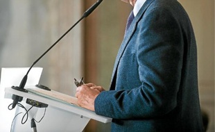 Alain Juppé, hier à la mairie de Bordeaux, a présenté les investissements pour 2012.