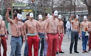 Capture d'écran d'une vidéo YouTube sur une action des Hommen, le 27 mars 2013.