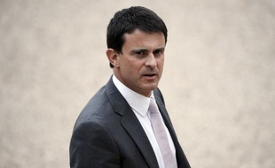 Le ministre de l'Intérieur, Manuel Valls, a déclaré dimanche à l'AFP que Marseille était "en très grande perdition" et que la réaction de son maire Jean-Claude Gaudin (UMP), réclamant que toute la ville soit classée en zone de sécurité prioritaire (ZSP), était placée "sous le signe de la démagogie".