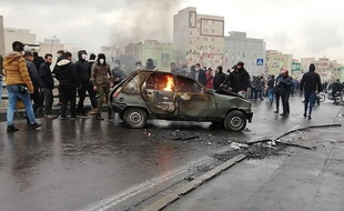 Des manifestations ont éclaté en Iran, le 15 novembre 2019, après l'annonce de l'augmentation du prix de l'essence.