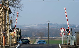 Photo d'illustration d'un passage à niveau en France.