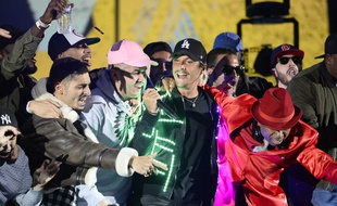 Nekfeu sur la scène des Victoires de la musique, le 12 février 2016