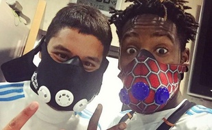 Abdelaziz Barrada et Michy Batshuayi le 3 novembre 2015.