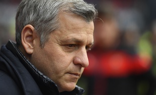 Le coach de l’OL avait le visage des mauvais jours lors du nul (1-1) à Rennes. DAMIEN MEYER