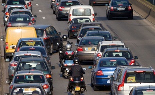 Illustration de motards sur le périphérique