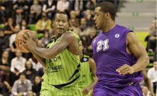 Davon Jefferson (à gauche) estime que ses partenaires n'ont pas « la volonté de défendre individuellement et collectivement ».