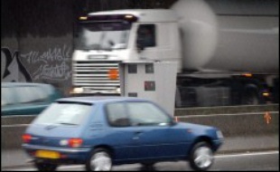 L'été a été très bon pour la sécurité routière qui a vu le chiffre des morts sur les routes passer sous la barre des 1.000 aux mois de juillet et août, une première puisqu'il était encore l'an dernier de 1.086.