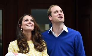 Kate, Charlotte et William, le 2 mai 2015, à Londres.