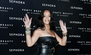La chanteuse et femme d'affaires Rihanna
