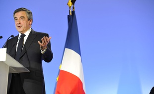 François Fillon lors d'un meeting au Grand Palais à Lille le 18 avril 2017.
