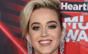 La chanteuse Katy Perry aux iHeartRadio Music Awards 2017