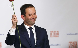 Benoît Hamon, vainqueur de la primaire organisée par le PS et ses alliées, le 29 janvier 2017 à Paris