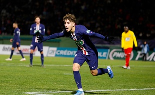 Adil Aouchiche s'est notamment illustré avec le PSG en janvier dernier, en devenant le deuxième plus jeune buteur de l'histoire du club , en Coupe de France face à Linas-Montlhery.