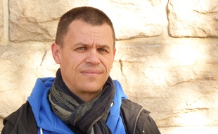 Lyon, le 27 mai 2016. Bertrand Virieux, membre fondateur de la Parole Libérée et l'une des victimes présumées du Père Bernard Preynat qui officiait dans le diocèse de Lyon. Ce curé a été mis en examen en janvier 2016 pour agressions sexuelles sur des scouts de Sainte-Foy-les-Lyon.