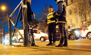 Bordeaux, 29 novembre 2012. - Controle de police. Image d'illustration - Photo : Sebastien Ortola