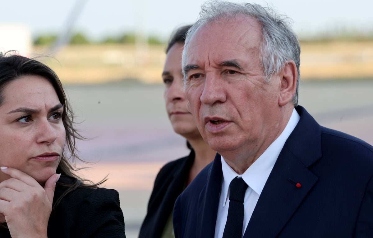 La suppression de deux jours fériés pourrait rapporter 4,2 milliards d'euros dès 2026, estime le gouvernement