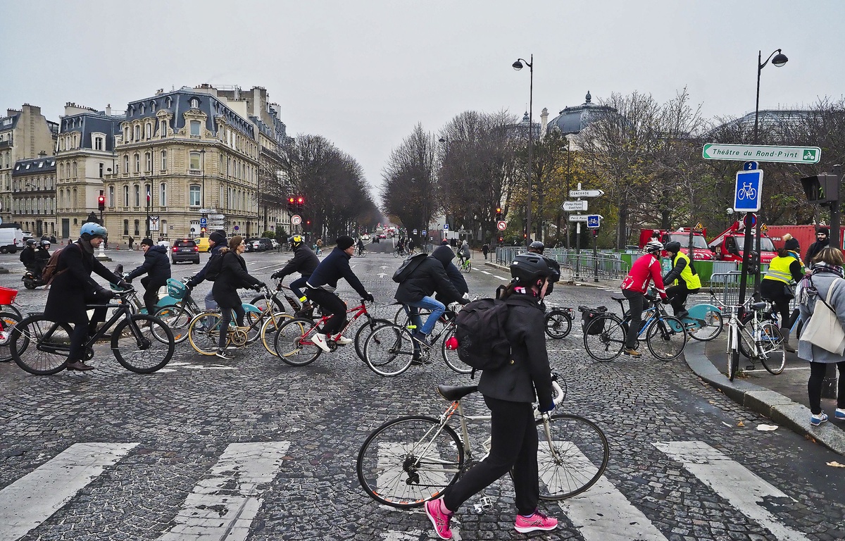 V lo en Ile de France Une aide de 500 pour acheter un mod le lectrique