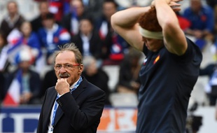 Jacques Brunel, le sélectionneur du XV de France, lors de la victoire contre l'Ecosse le 23 février 2019 au Stade de France.