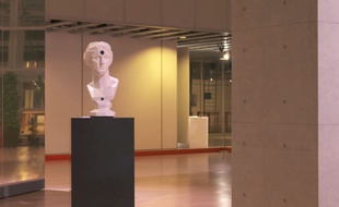 La statue connectée de l'exposition Avatar