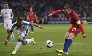 Rooney face aux Slovaques