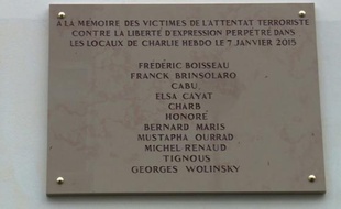 Faute d'orthographe à "Wolinski" sur la plaque commémorative
