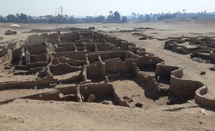 Un cité perdue datant de 3.000 ans a été découverte près de Louxor, en Egypte.