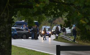 Photo d'illustration d'une intervention de gendarmes à Villefontaine (Isère), l'an passé après le meurtre de Victorine.