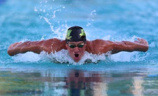 L'Américain Ryan Lochte a remporté trois épreuves samedi et dimanche lors de la réunion de natation de Santa Clara (Californie), dernier rendez-vous d'importance avant les sélections américaines pour les Mondiaux, qui auront lieu du 25 au 29 juin à Indianapolis.