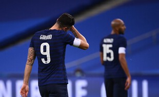 Olivier Giroud n'a pas débuté le match au Portugal samedi soir.