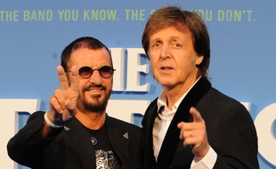 Les anciens Beatles Ringo Starr et Paul McCartney