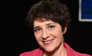 Elizabeth Martichoux devrait assurer l'intérim de Darius Rochebin quelques semaines sur LCI.