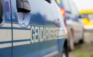 Illustration d'un véhicule de gendarmerie.