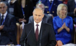 Le président russe, Vladimir Poutine, a déclaré vendredi que les homosexuels ne devaient pas craindre d'être poursuivis au cours des jeux Olympiques à Sotchi en février, tout en défendant une loi controversée sur la "propagande" homosexuelle devant mineurs.