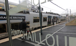 La nouvelle halte gare de Pontchaillou dans sa version rénovée. Ici en octobre 2019.
