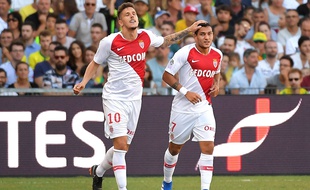 Stevan Jovetic (à gauche) à inscrit le 2e but monégasque face à Nantes, samedi 11 août.
