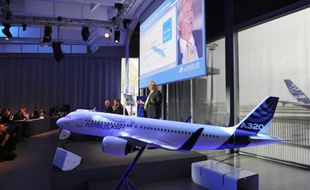 Une maquette d'un Airbus A320, présentée le 13 janvier 2014 à Blagnac, dans le sud de la France